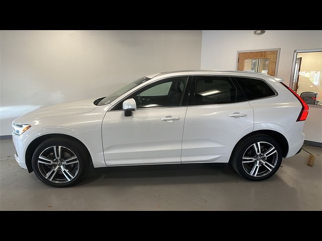 2021 Volvo XC60 Momentum