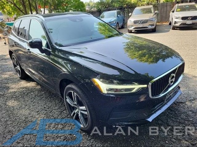 2021 Volvo XC60 Momentum