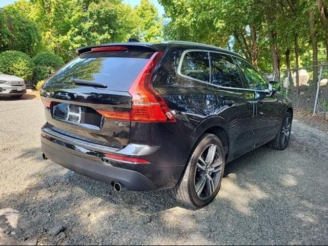 2021 Volvo XC60 Momentum