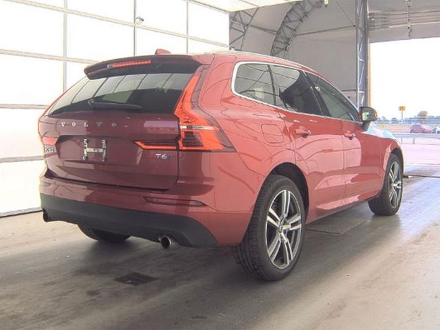 2021 Volvo XC60 Momentum