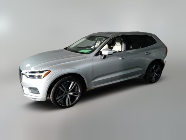 2021 Volvo XC60 Momentum