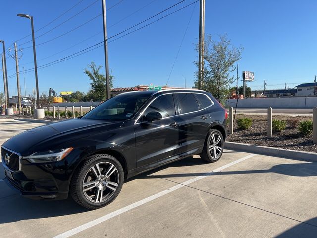 2021 Volvo XC60 Momentum