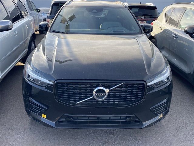 2021 Volvo XC60 R-Design