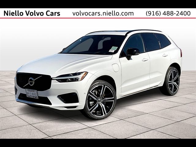 2021 Volvo XC60 R-Design