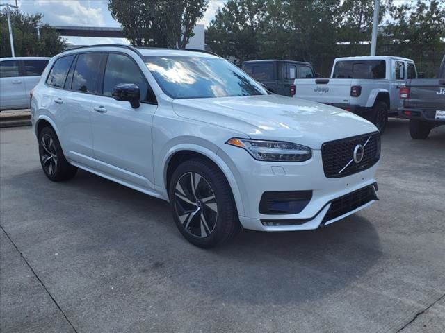 2021 Volvo XC90 R-Design