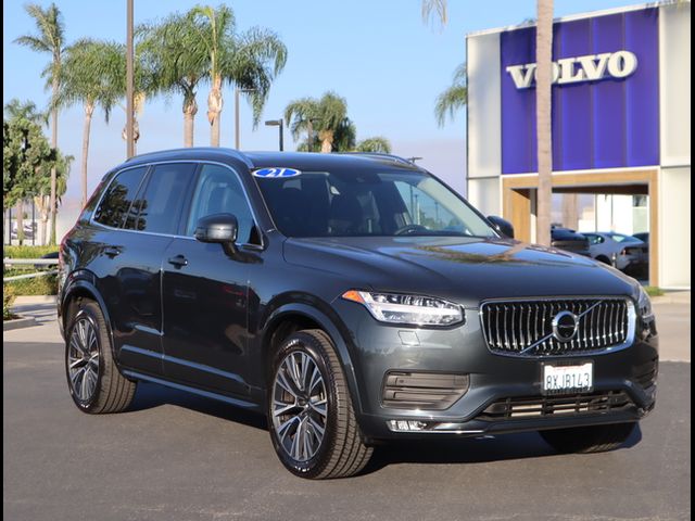 2021 Volvo XC90 Momentum