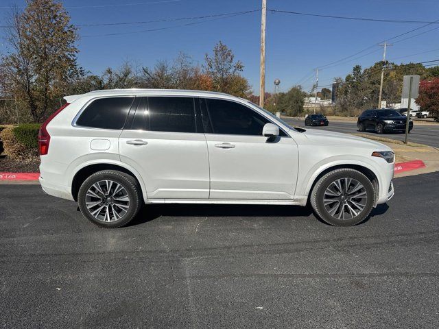 2021 Volvo XC90 Momentum