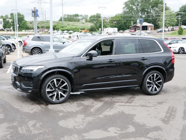 2021 Volvo XC90 Momentum