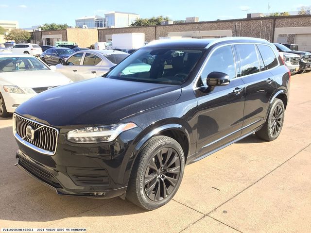 2021 Volvo XC90 Momentum