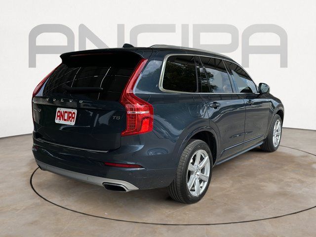 2021 Volvo XC90 Momentum