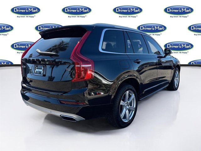 2021 Volvo XC90 Momentum