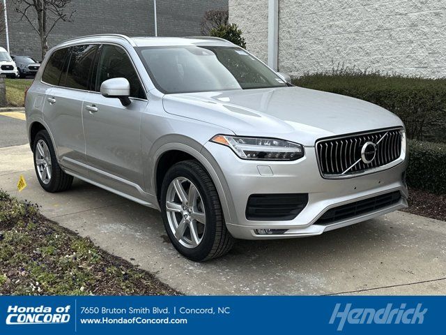 2021 Volvo XC90 Momentum