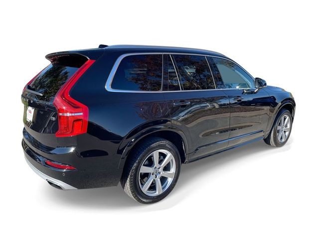 2021 Volvo XC90 Momentum