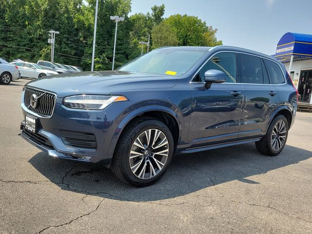 2021 Volvo XC90 Momentum