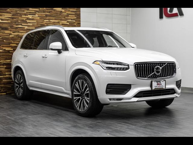 2021 Volvo XC90 Momentum