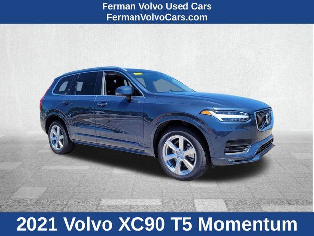 2021 Volvo XC90 Momentum