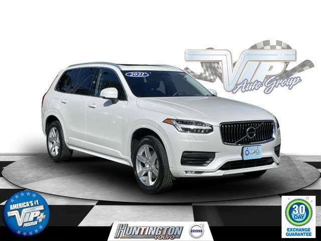 2021 Volvo XC90 Momentum