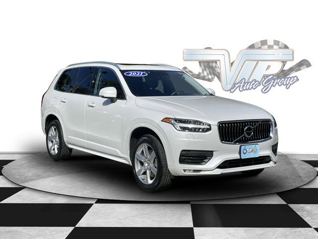 2021 Volvo XC90 Momentum