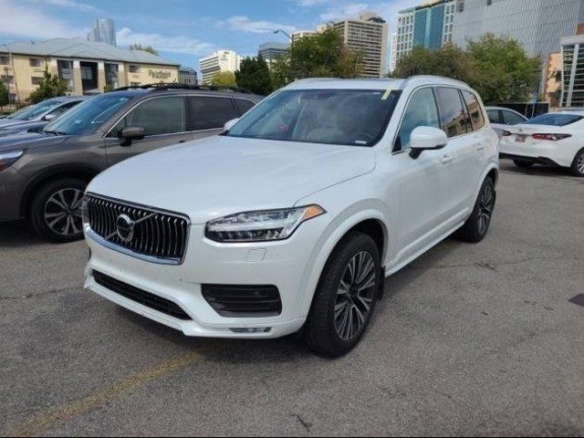 2021 Volvo XC90 Momentum