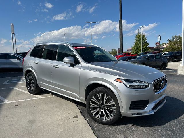 2021 Volvo XC90 Momentum