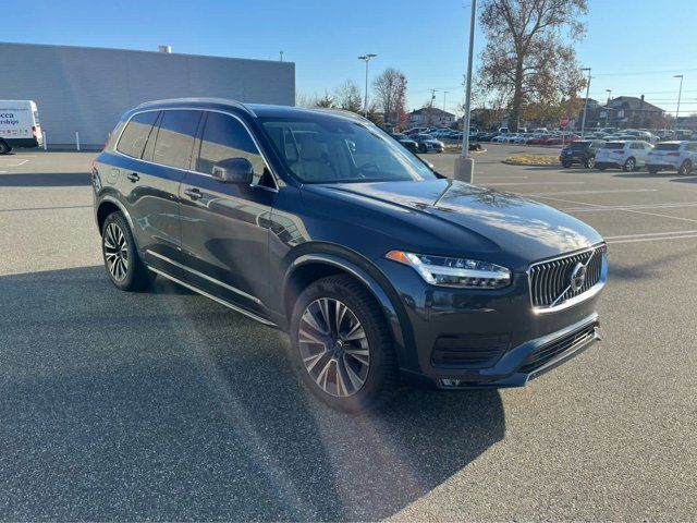 2021 Volvo XC90 Momentum