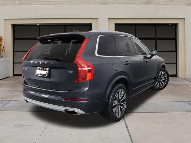 2021 Volvo XC90 Momentum