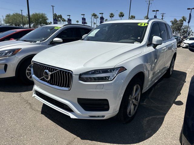 2021 Volvo XC90 Momentum