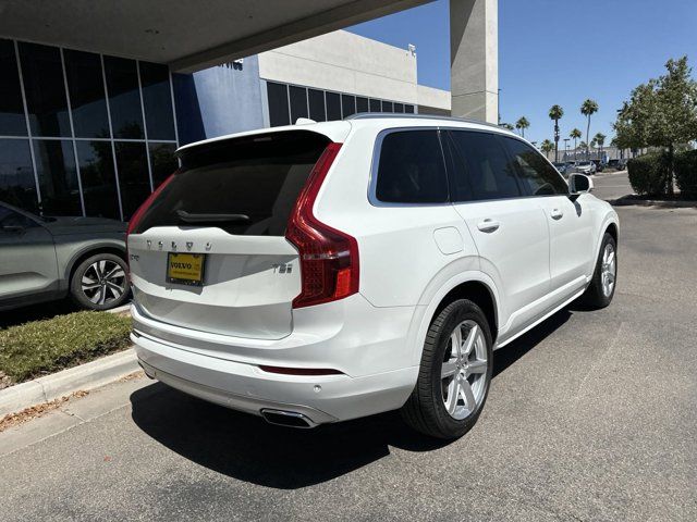 2021 Volvo XC90 Momentum