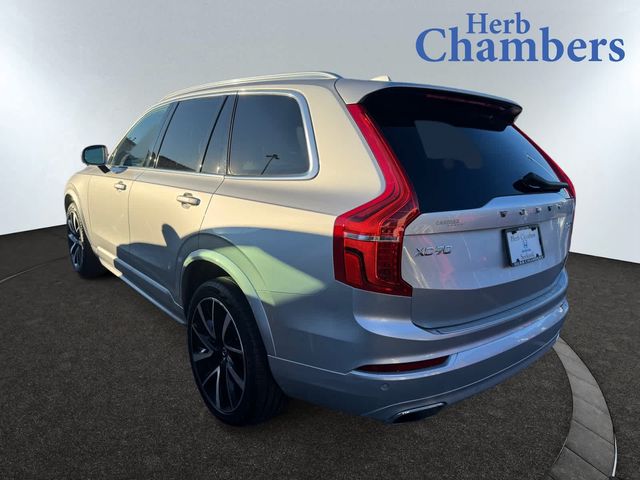 2021 Volvo XC90 Momentum