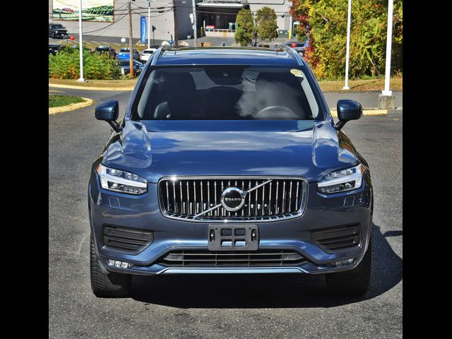 2021 Volvo XC90 Momentum