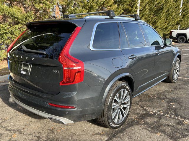 2021 Volvo XC90 Momentum