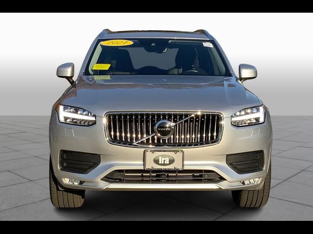 2021 Volvo XC90 Momentum