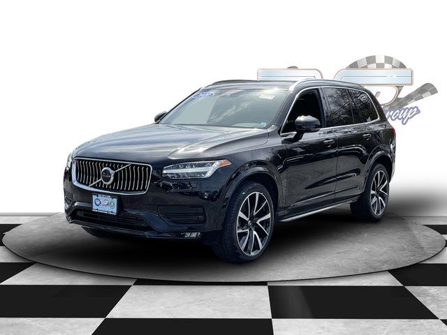 2021 Volvo XC90 Momentum