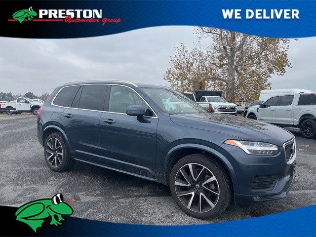 2021 Volvo XC90 Momentum