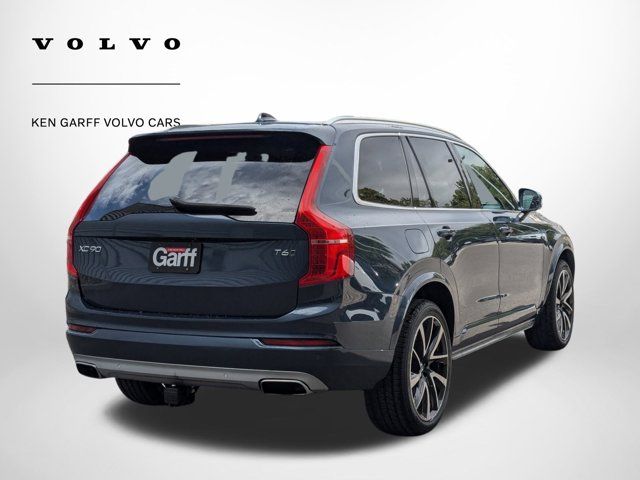 2021 Volvo XC90 Momentum