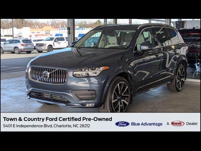 2021 Volvo XC90 Momentum