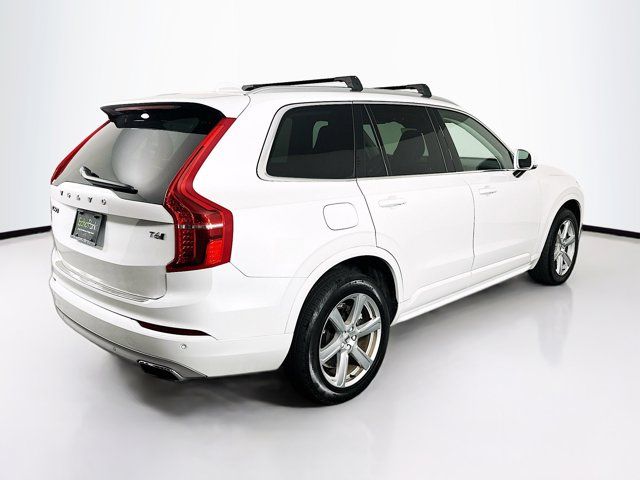 2021 Volvo XC90 Momentum