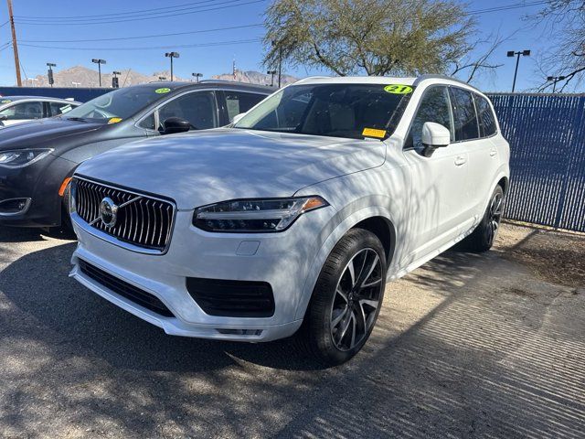 2021 Volvo XC90 Momentum