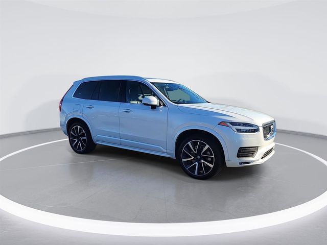 2021 Volvo XC90 Momentum