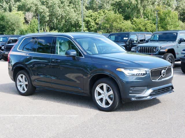 2021 Volvo XC90 Momentum