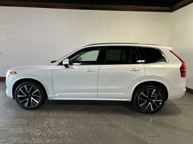 2021 Volvo XC90 Momentum