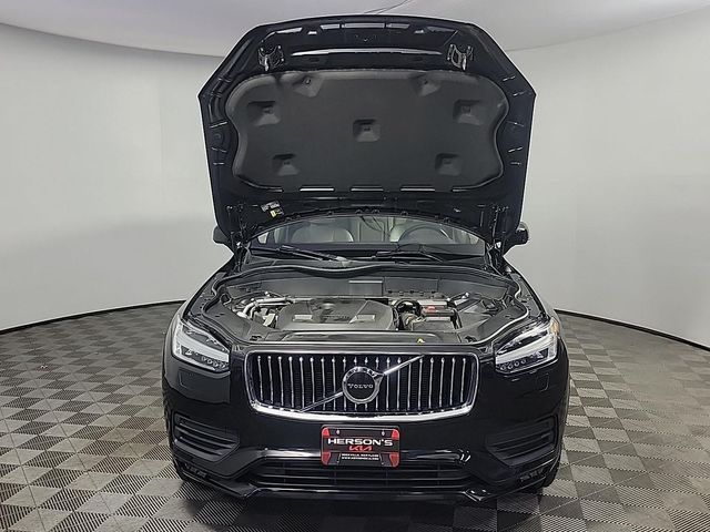 2021 Volvo XC90 Momentum