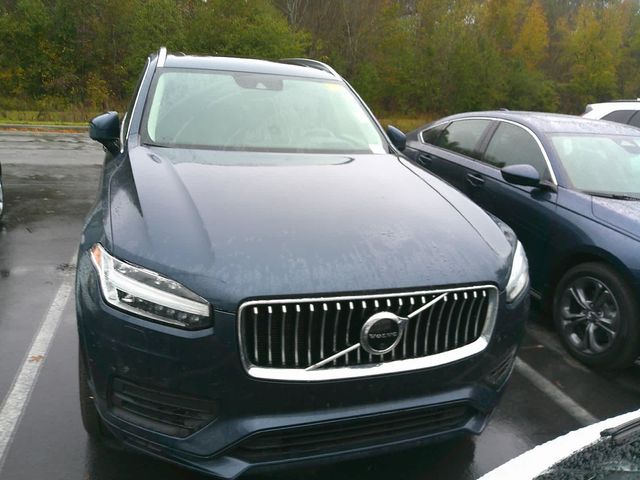 2021 Volvo XC90 Momentum