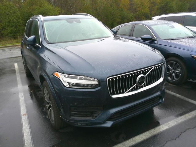 2021 Volvo XC90 Momentum