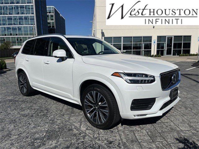 2021 Volvo XC90 Momentum