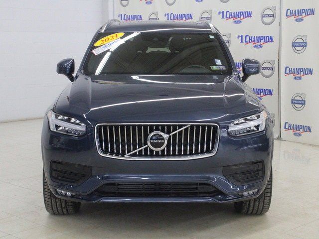 2021 Volvo XC90 Momentum