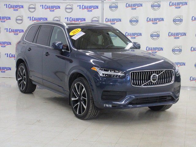 2021 Volvo XC90 Momentum