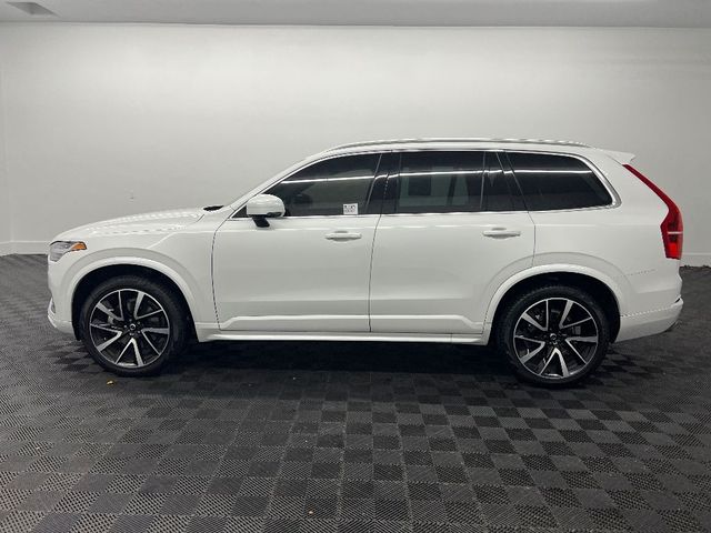 2021 Volvo XC90 Momentum