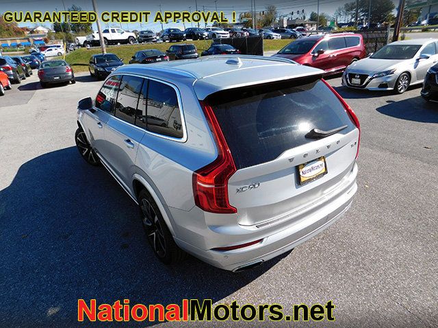 2021 Volvo XC90 Momentum