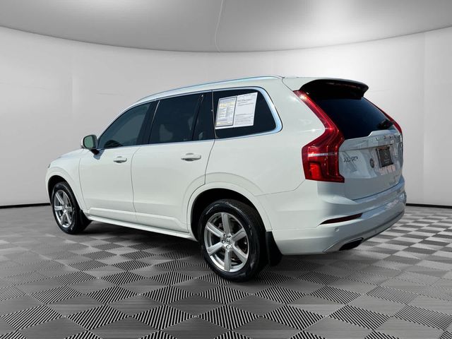 2021 Volvo XC90 Momentum